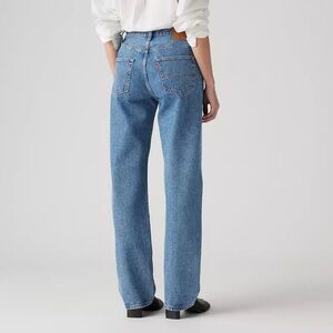 Levi's 501 Medium Wash Mid Rise Jeans